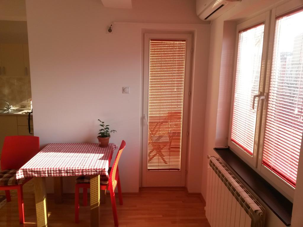Risto'S Apartment スコピエ エクステリア 写真