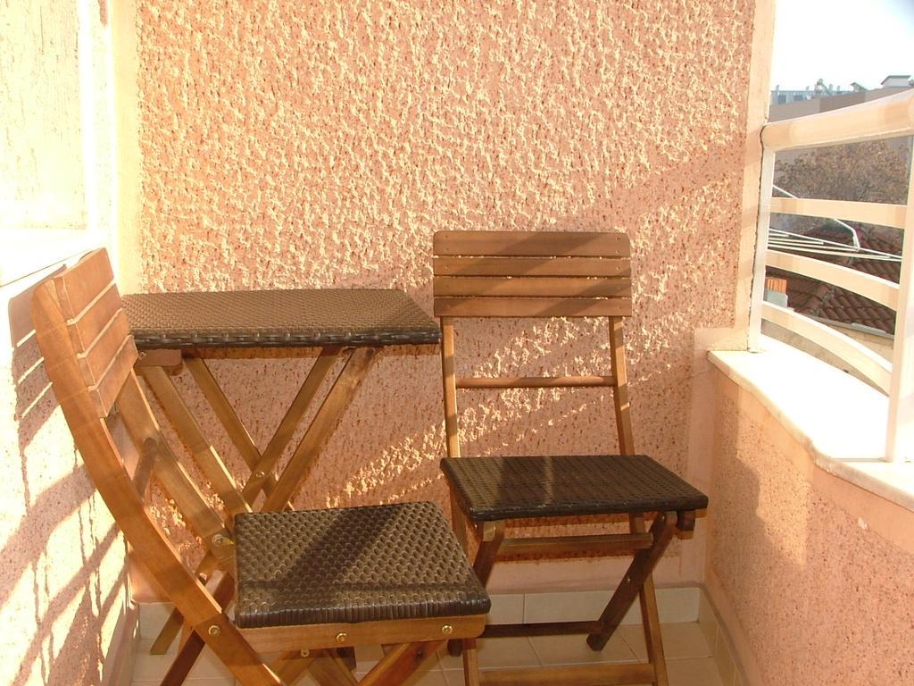 Risto'S Apartment スコピエ エクステリア 写真